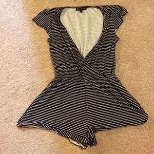 Brand: Derek Heart / Color: Black & White / Size: S